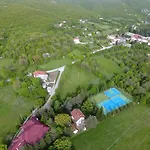 Zlatni Dol Mostar 3*