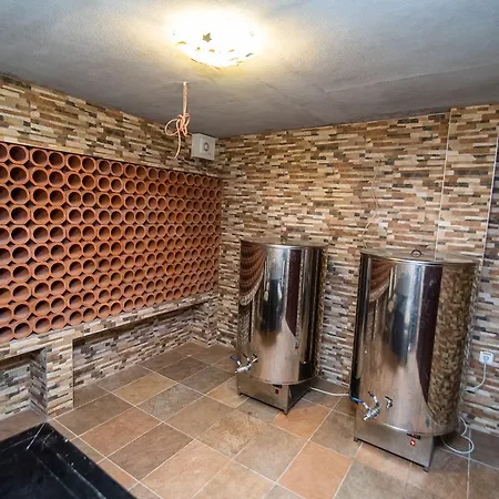 Zlatni Dol Mostar Отель Goranci