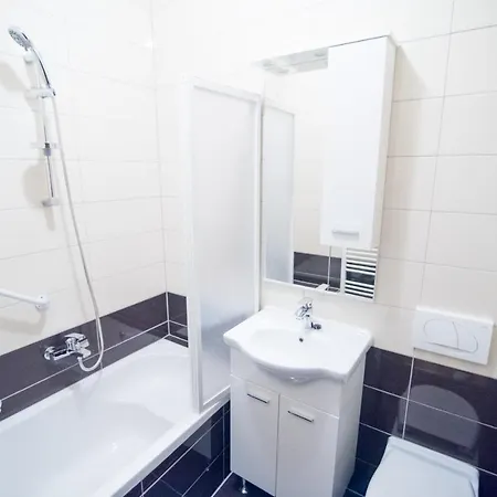 Отель Zlatni Dol Mostar 3*